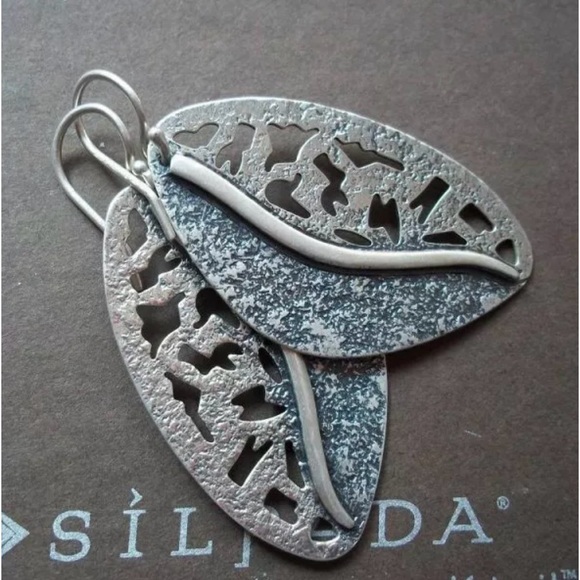 Silpada Leaf Sterling Silver Satin and Oxidized Earrings W1979 - Picture 6 of 13